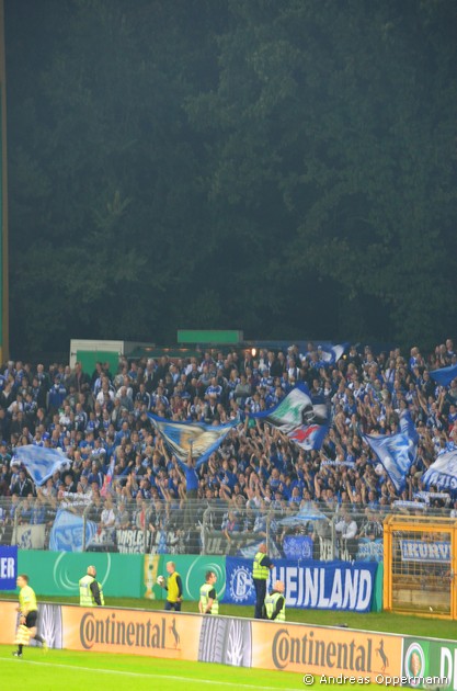 Pokalspiel am Böllenfalltor: Darmstadt 98 - Schalke 04