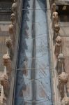 Steinmetzkunst auf dem Dach des Doms zu Mailand