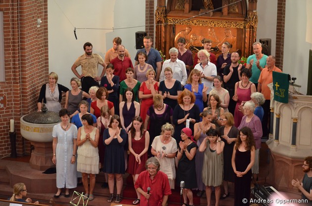 Mehrforte singt in der evangelischen Kirche Eichwalde