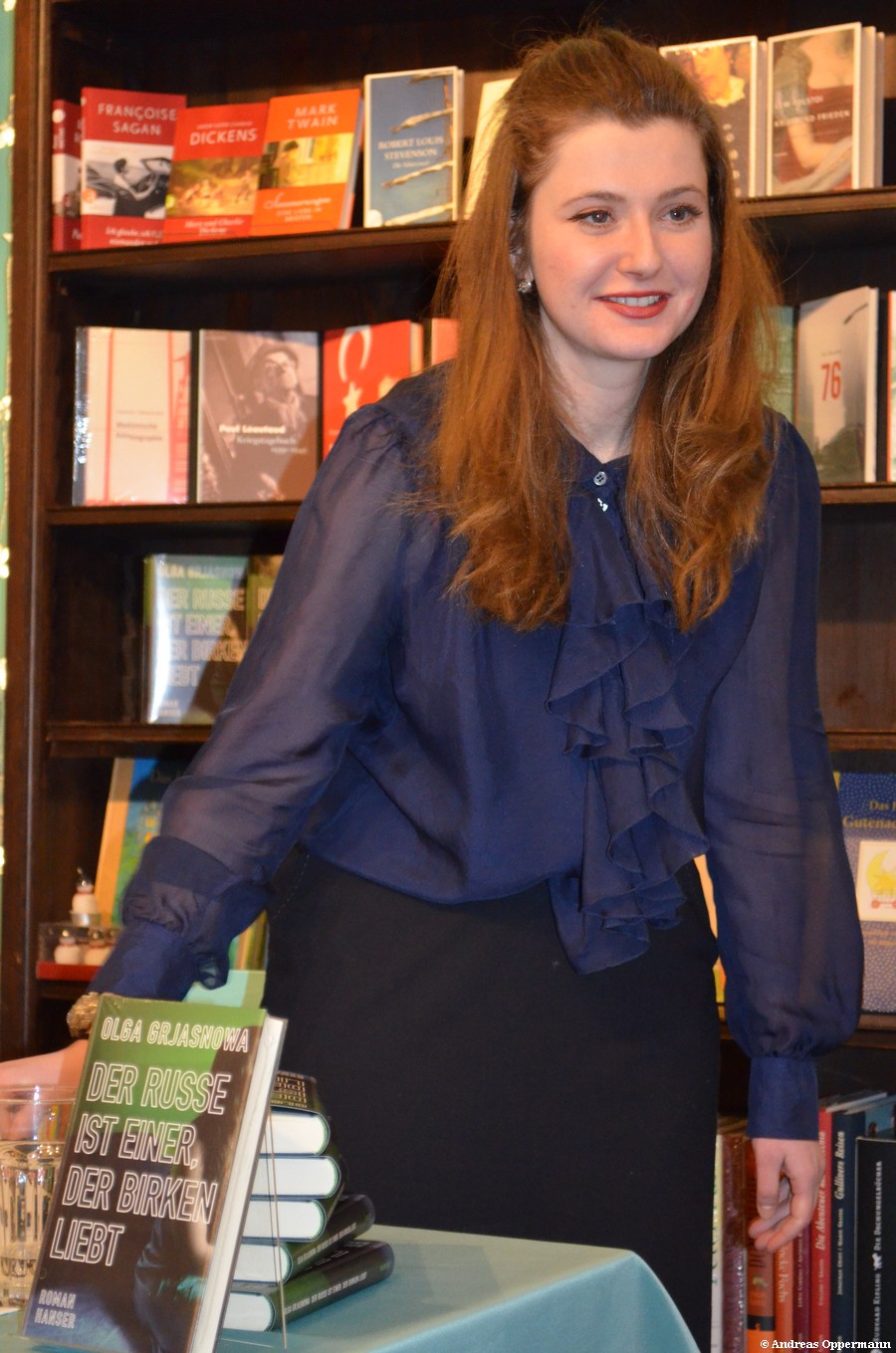 Olga Grjasnowa kurz nach der Lesung von "Der Russe ist einer, der Birken liebt" in der Berliner Buchhandlung "Moby Dick".