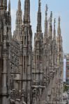Steinmetzkunst auf dem Dach des Doms zu Mailand