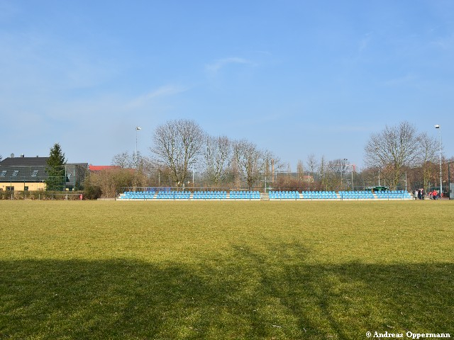 Auf dem Platz von VfB Fortuna Biesdorf